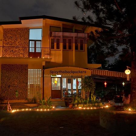 Spicythai Backpackers Chiang Mai Exteriör bild